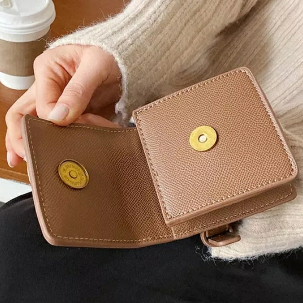 Green Mini Wrist Bag - Picture 4 of 9